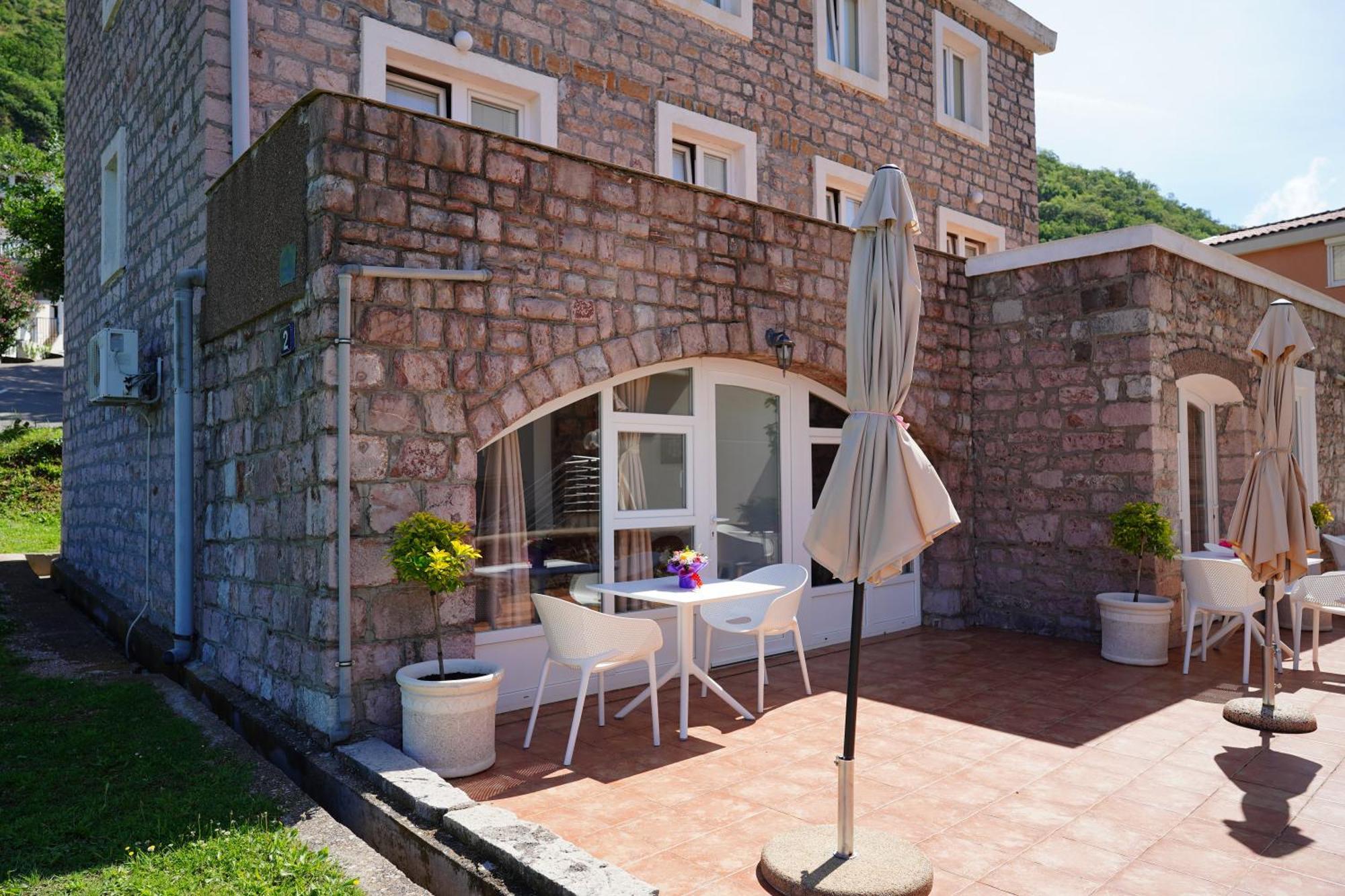 Apartments Pavlovic Petrovac Kültér fotó