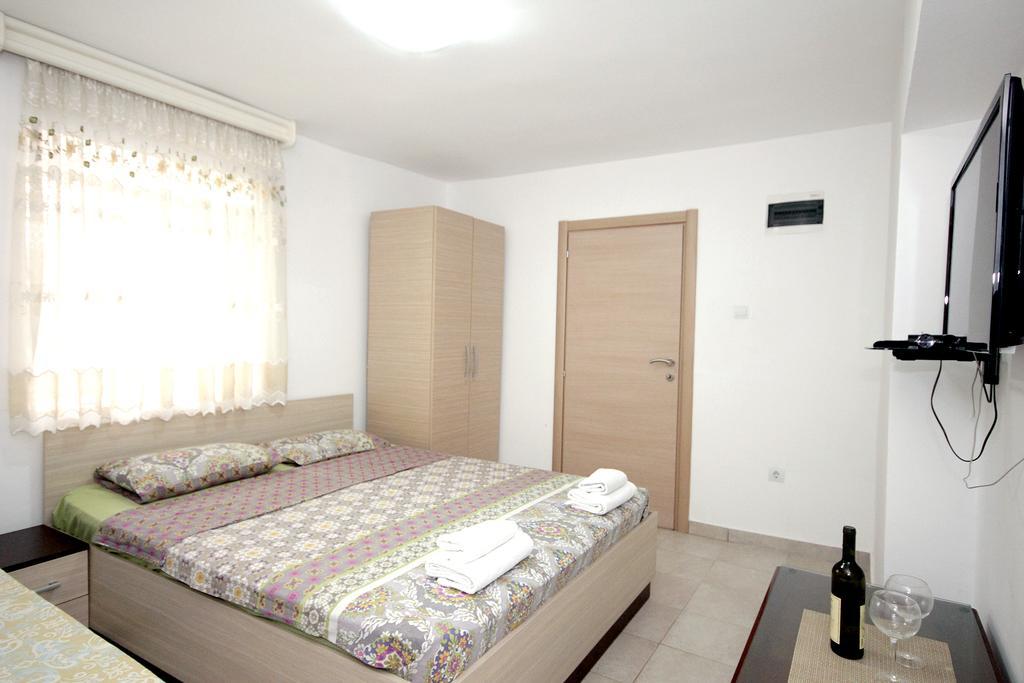 Apartments Pavlovic Petrovac Kültér fotó